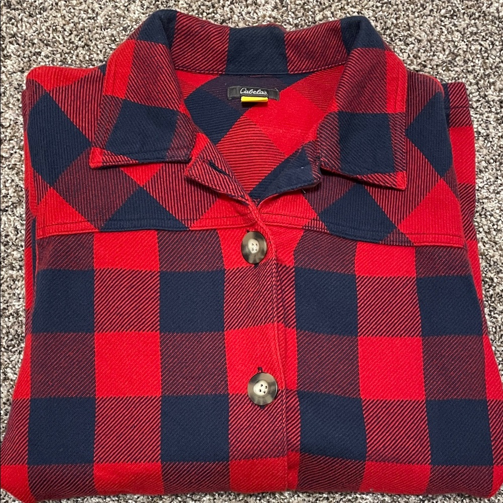 Women’s Cabelas Plaid Button Down Shirt NWOT